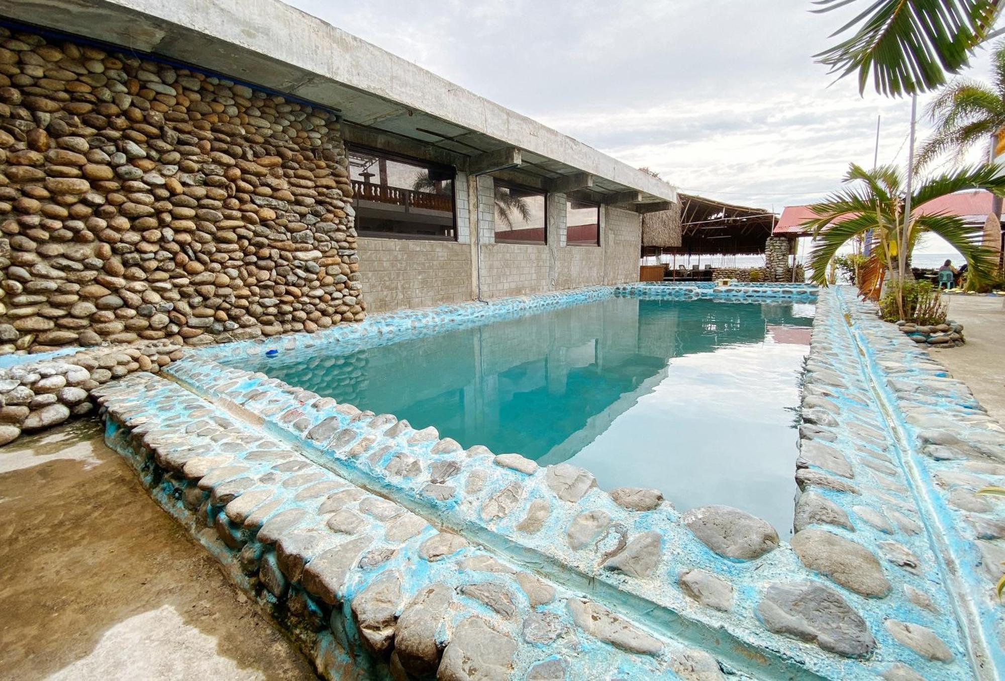 White Castle Beach Resort Iba Zambales Botolan المظهر الخارجي الصورة